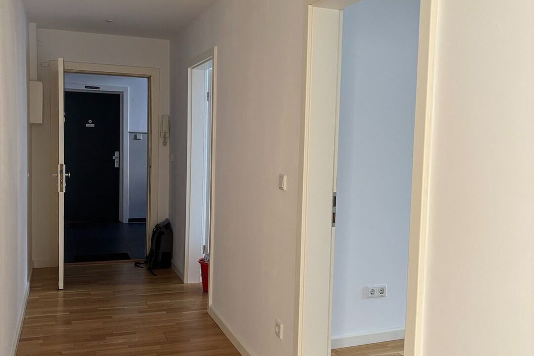 Mezzanine-Apartment mit Balkon und Einbauküche in Hamburg-Hamm, Schadesweg - Photo 3